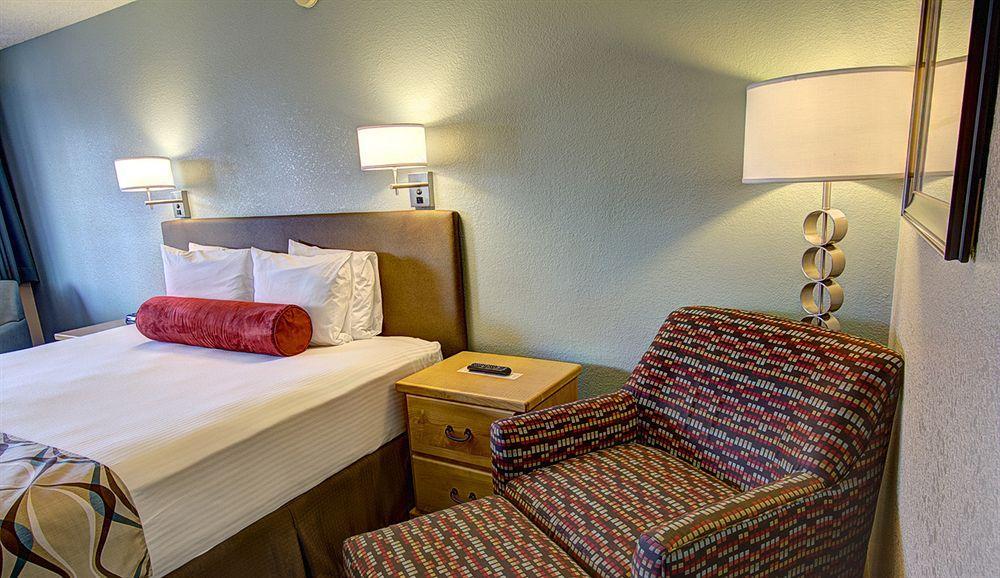 Super 8 By Wyndham Florence Or Esterno foto